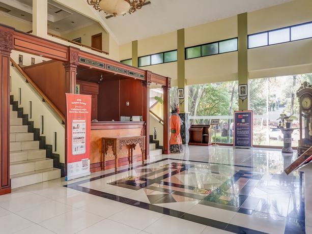 Imagen de los interiores del Hotel Collection O 91071 Desa Wisata Tmii. Foto 18