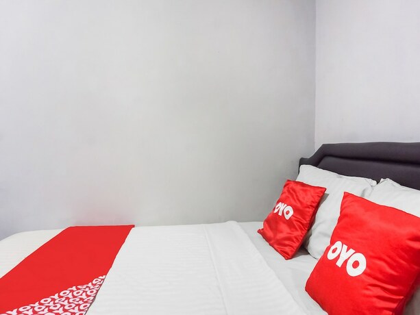 Imagen de la habitación del Hotel Collection O 91131 New V1 Near Stasiun Mangga Besar. Foto 14
