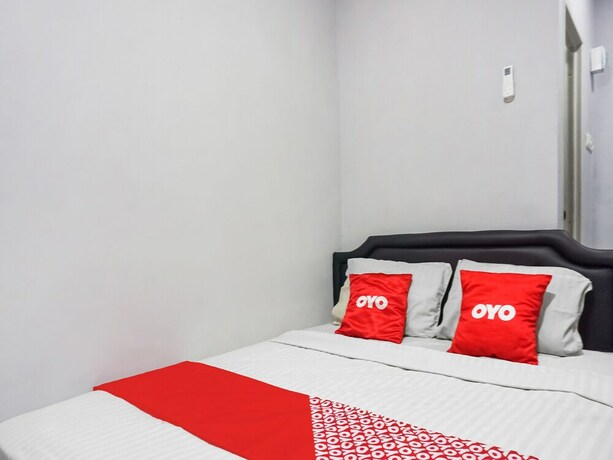 Imagen de la habitación del Hotel Collection O 91131 New V1 Near Stasiun Mangga Besar. Foto 20