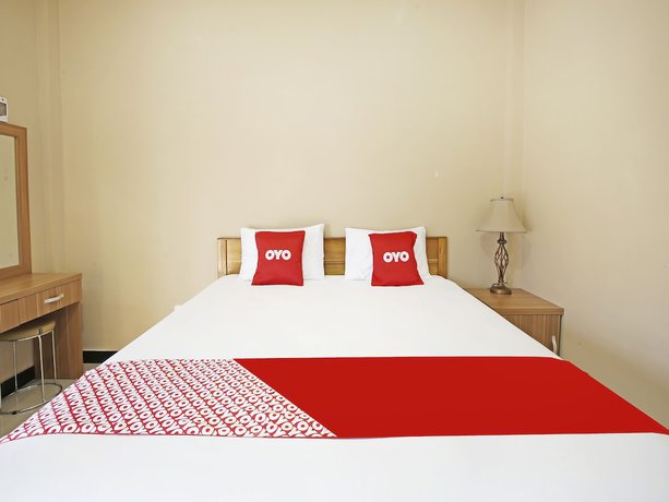 Imagen de la habitación del Hotel Collection O 91449 Griya Ampenan Residence. Foto 10