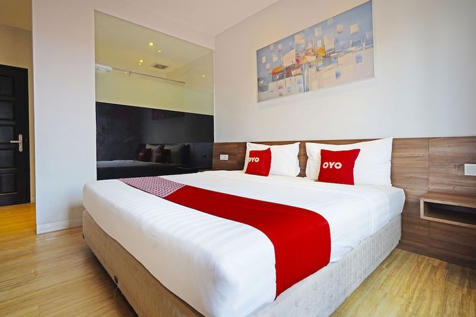 Imagen de la habitación del Hotel Collection O 91472 The Regia Dago By Ultimo. Foto 7