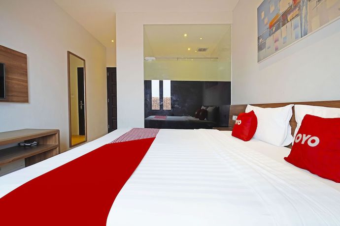 Imagen de la habitación del Hotel Collection O 91472 The Regia Dago By Ultimo. Foto 12