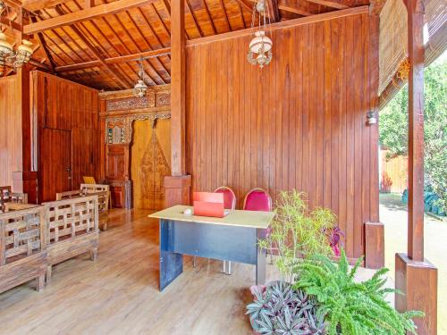 Imagen general del Hotel Collection O 91629 Ndalem Abhirama. Foto 11