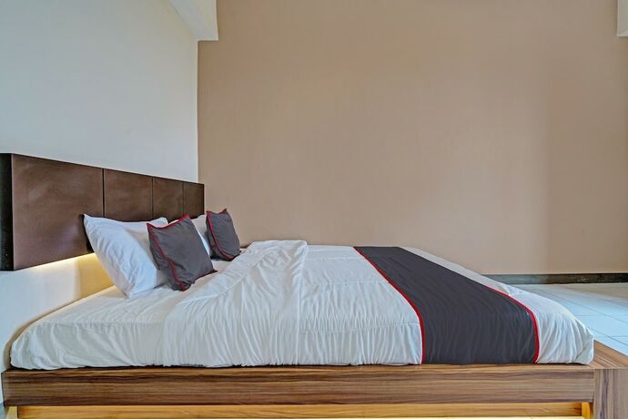 Imagen general del Hotel Collection O 92643 Emerald Apartement By Tahha Hospitality. Foto 4