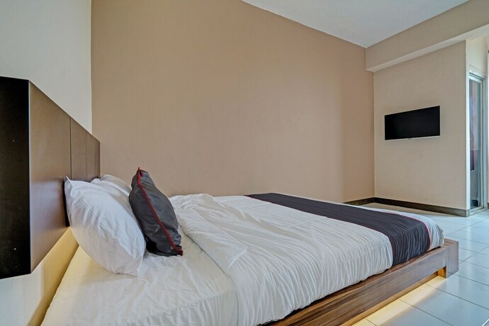 Imagen general del Hotel Collection O 92643 Emerald Apartement By Tahha Hospitality. Foto 9