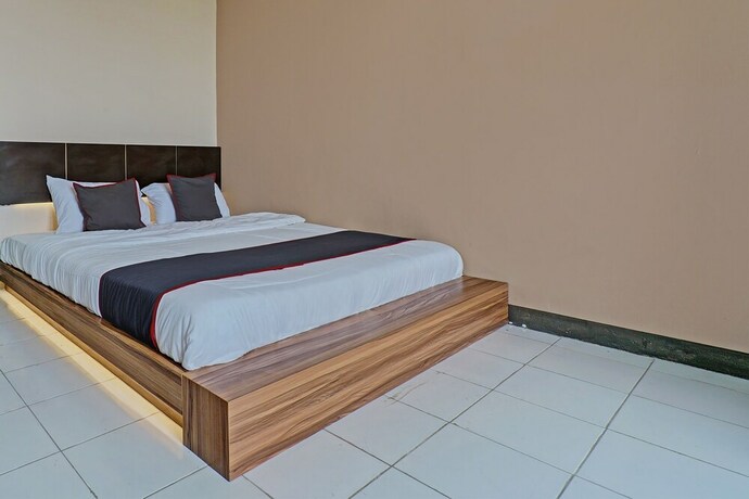 Imagen general del Hotel Collection O 92643 Emerald Apartement By Tahha Hospitality. Foto 10