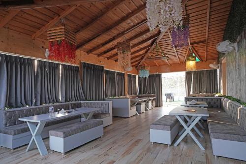 Imagen general del Hotel Collection O Aditya Residency UK. Foto 2