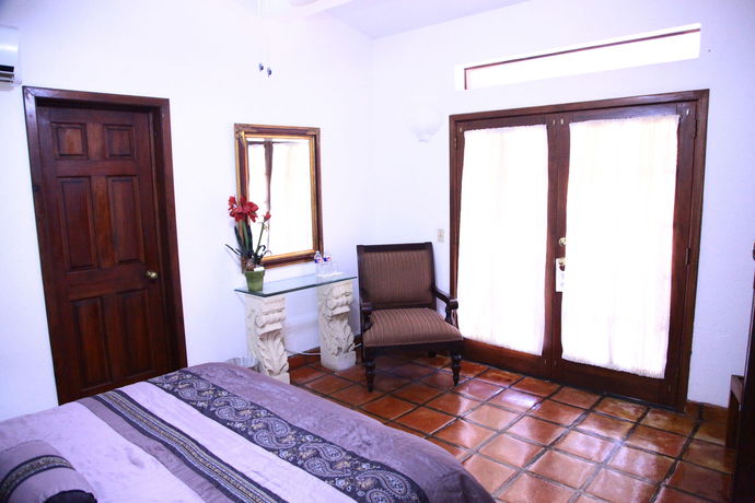 Imagen de la habitación del Hotel Collection O Casa Bella Hotel Boutique, Cabo San Lucas. Foto 8