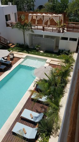 Imagen de la piscina del Hotel Collection O Kaab Downtown Tulum. Foto 13