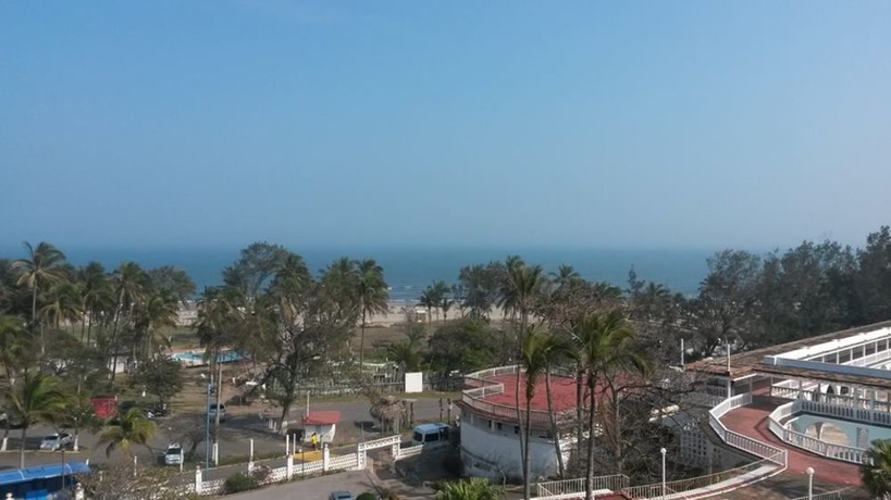 Imagen de los exteriores del Hotel Collection O Mocambo, Boca Del R&iacute;o. Foto 5