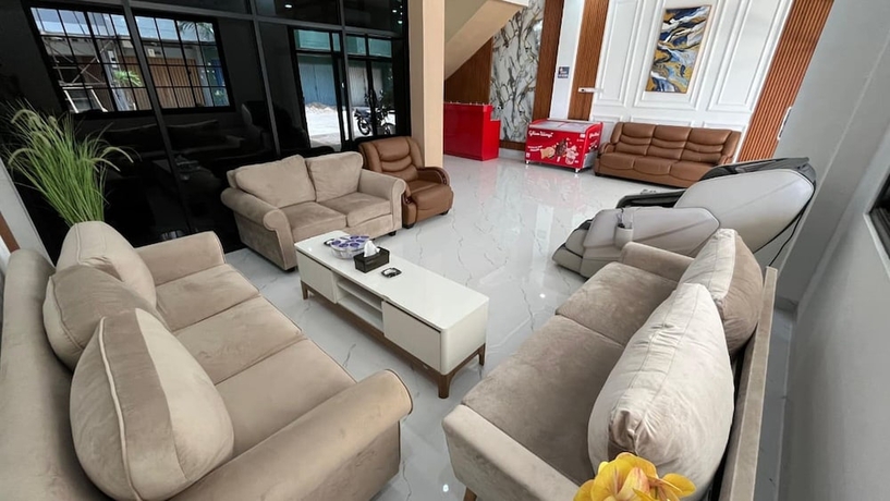 Imagen de los interiores del Hotel Collection O PH18 Bandar Lampung. Foto 8