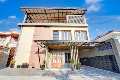 Imagen general del Hotel Collection O Padang City Center Near Transmart Padang Formerly De Orchids. Foto 5