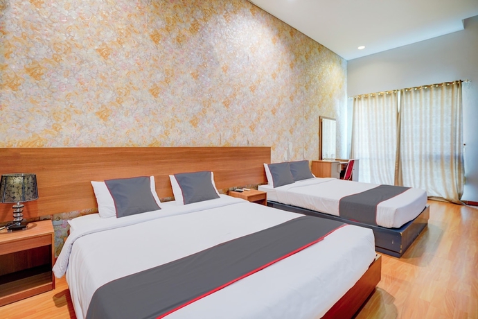 Imagen de la habitación del Hotel Collection O Padang near Mesjid Raya Syekh Ahmad Al-Minangkabawi formerly Surya Palace. Foto 2
