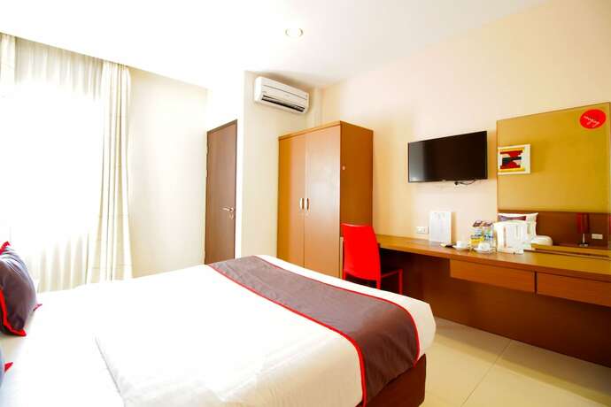 Imagen de la habitación del Hotel Collection O Pasteur Near Paris Van Java Mall Formerly Sweet Karina. Foto 2