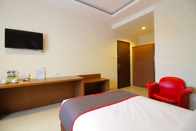 Imagen de la habitación del Hotel Collection O Pasteur Near Paris Van Java Mall Formerly Sweet Karina. Foto 17