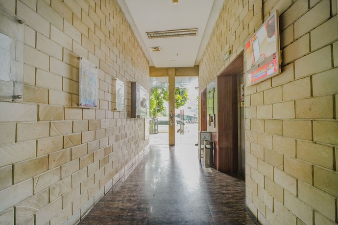 Imagen de los interiores del Hotel Collection O Serviced Apartmen Mutiara Kota. Foto 8
