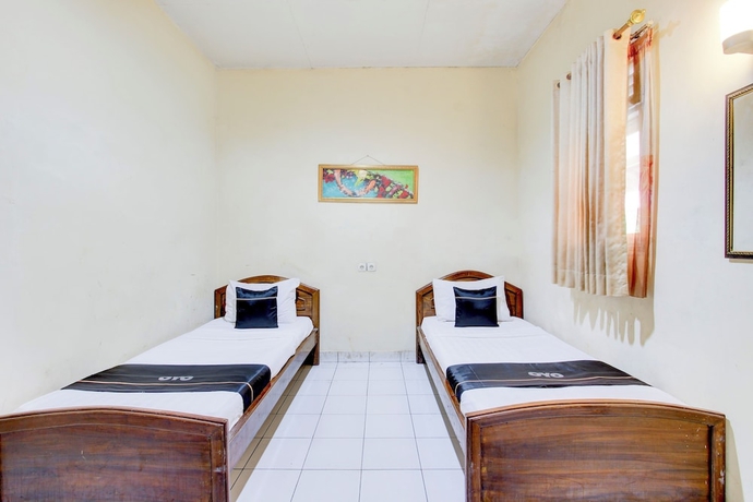 Imagen de la habitación del Hotel Collection O Stasiun Pekalongan Near Stasiun Kereta Api Formerly Indah. Foto 2