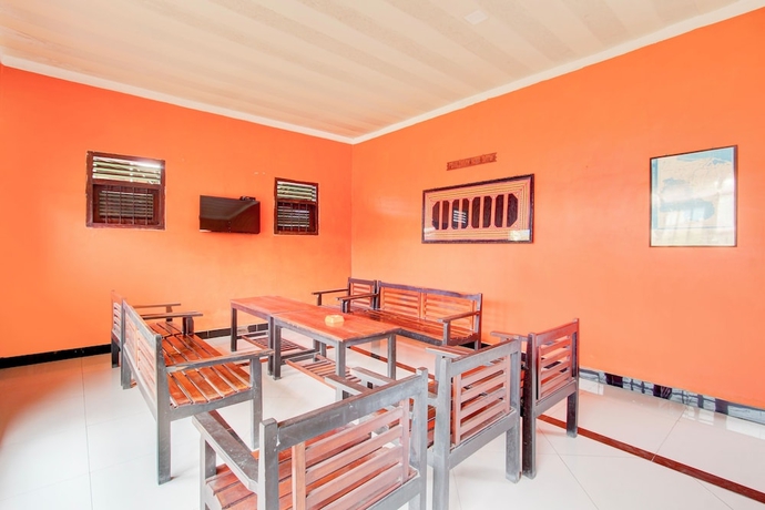 Imagen de los interiores del Hotel Collection O Stasiun Pekalongan Near Stasiun Kereta Api Formerly Indah. Foto 16