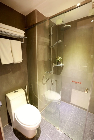Imagen de la habitación del Hotel Collection O The Bangkok Airport Link Suite. Foto 11