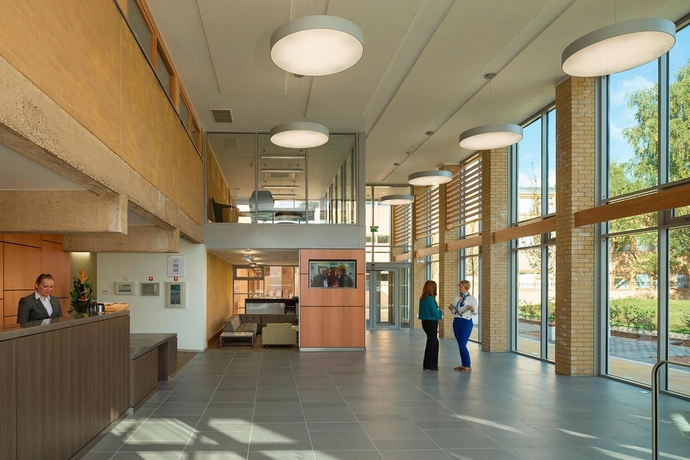 Imagen de los interiores del Hotel College Court. Foto 16