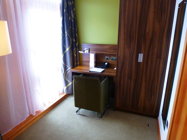 Imagen de la habitación del Hotel College Court. Foto 9