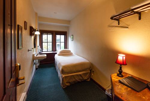 Imagen de la habitación del Hotel College Inn. Foto 4