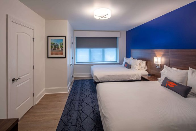 Imagen de la habitación del Hotel Collegian Hotel & Suites, Trademark Collection by Wyndham. Foto 10