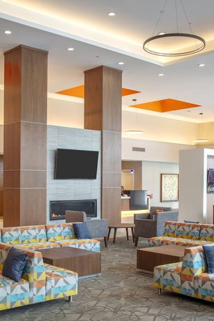Imagen de los interiores del Hotel Collegian Hotel & Suites, Trademark Collection by Wyndham. Foto 19
