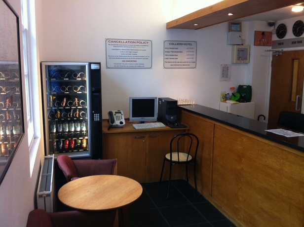 Imagen de los interiores del Hotel Colliers. Foto 13