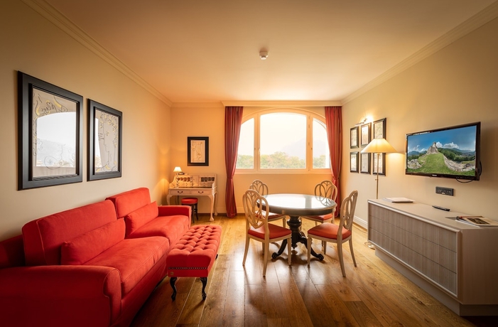 Imagen de la habitación del Hotel Collina d'Oro Resort and SPA. Foto 6