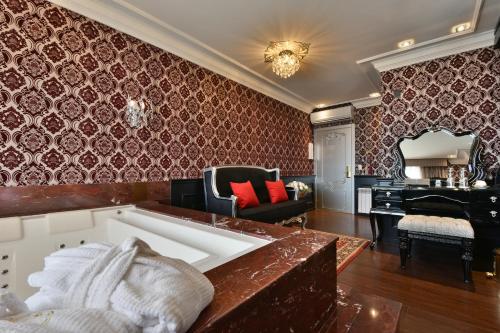 Imagen general del Hotel Colline De France. Foto 1