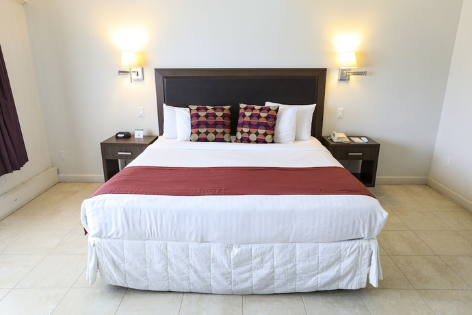 Imagen de la habitación del Hotel Collins. Foto 10