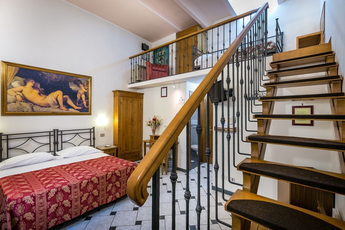 Imagen de la habitación del Hotel Collodi. Foto 8