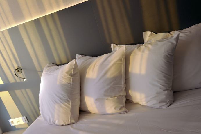 Imagen de la habitación del Hotel Colmar. Foto 8