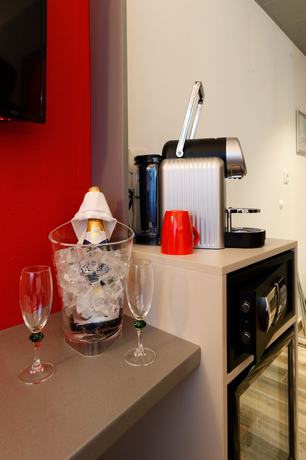 Imagen de la habitación del Hotel Colmar. Foto 13