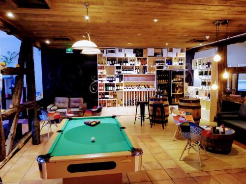 Imagen de los interiores del Hotel Colmar Vignes. Foto 8