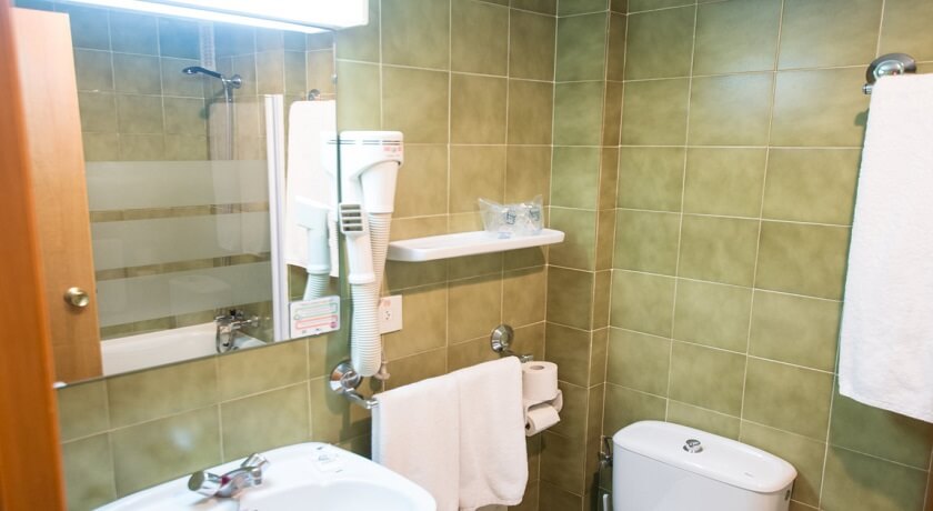 Imagen general del Hotel Colón 27. Foto 13