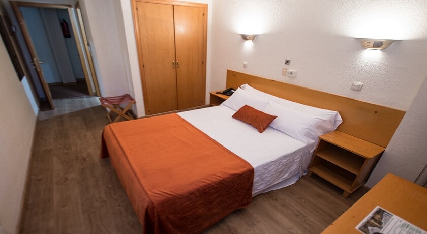 Imagen general del Hotel Colón 27. Foto 18