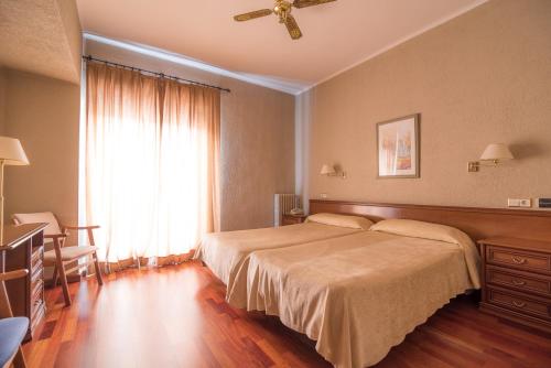 Imagen de la habitación del Hotel Colón, Bejar. Foto 5