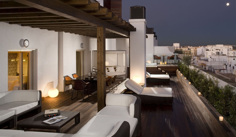 Imagen de la habitación del Hotel Colón Gran Meliá. Foto 13