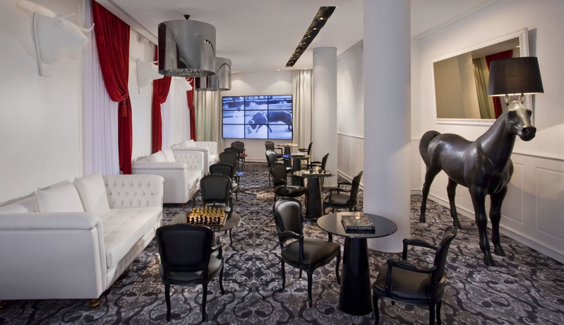 Imagen del bar/restaurante del Hotel Colón Gran Meliá. Foto 5