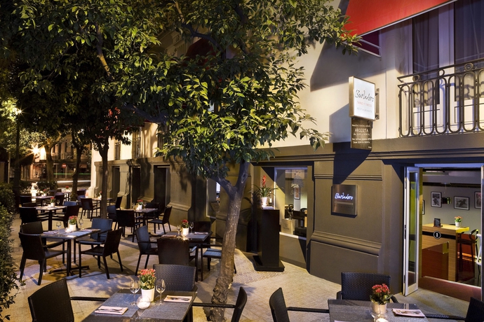 Imagen del bar/restaurante del Hotel Colón Gran Meliá. Foto 7