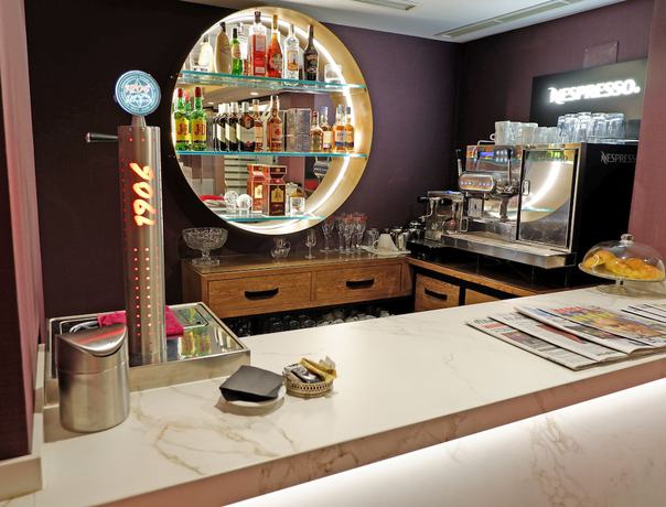 Imagen de los interiores del Hotel Colón Plaza. Foto 18