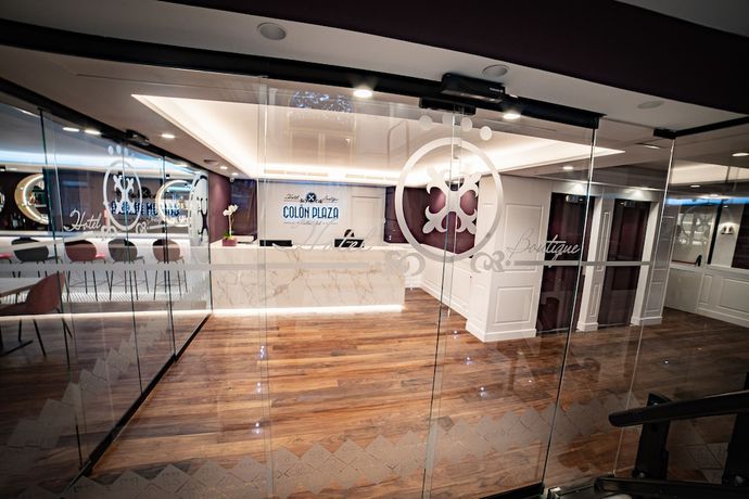Imagen de los interiores del Hotel Colón Plaza. Foto 20