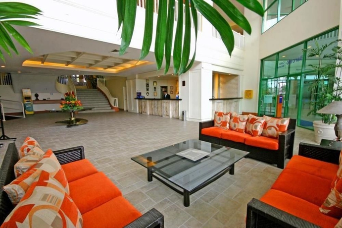 Imagen de los interiores del Hotel Col&oacute;n Salinas. Foto 12