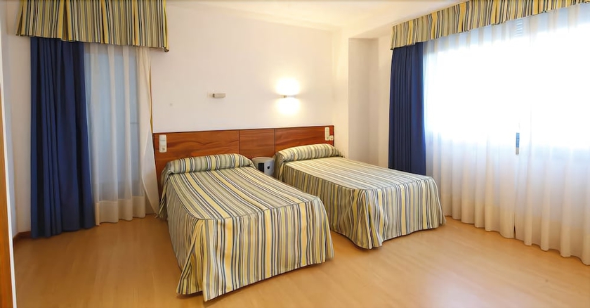 Imagen de la habitación del Hotel Colón Tuy. Foto 8