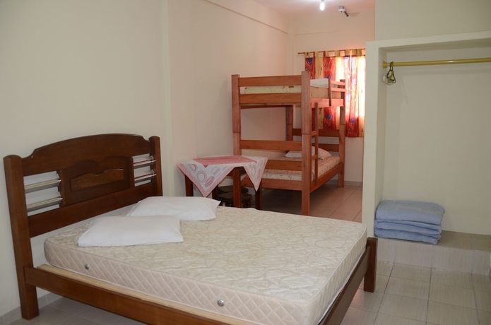 Imagen de la habitación del Hotel Col&ocirc;nia de F&eacute;rias Praia Grande. Foto 4