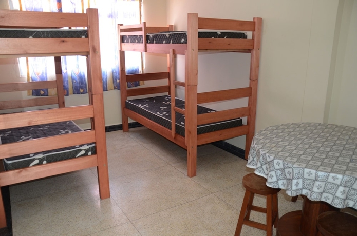 Imagen de la habitación del Hotel Col&ocirc;nia de F&eacute;rias Praia Grande. Foto 6
