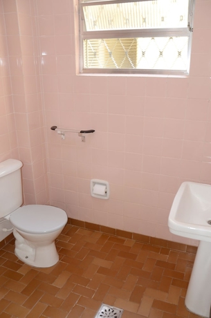 Imagen de la habitación del Hotel Col&ocirc;nia de F&eacute;rias Praia Grande. Foto 10