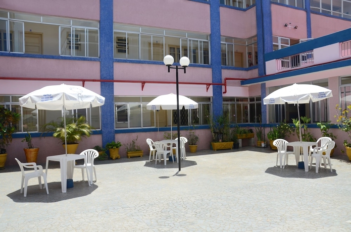 Imagen de los exteriores del Hotel Col&ocirc;nia de F&eacute;rias Praia Grande. Foto 14
